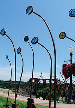 Moving Compass_web.jpg